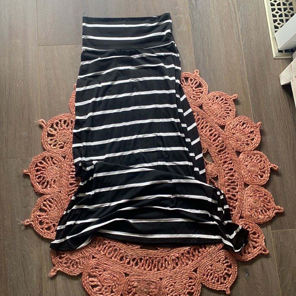 Black & White Striped Maxi Skirt